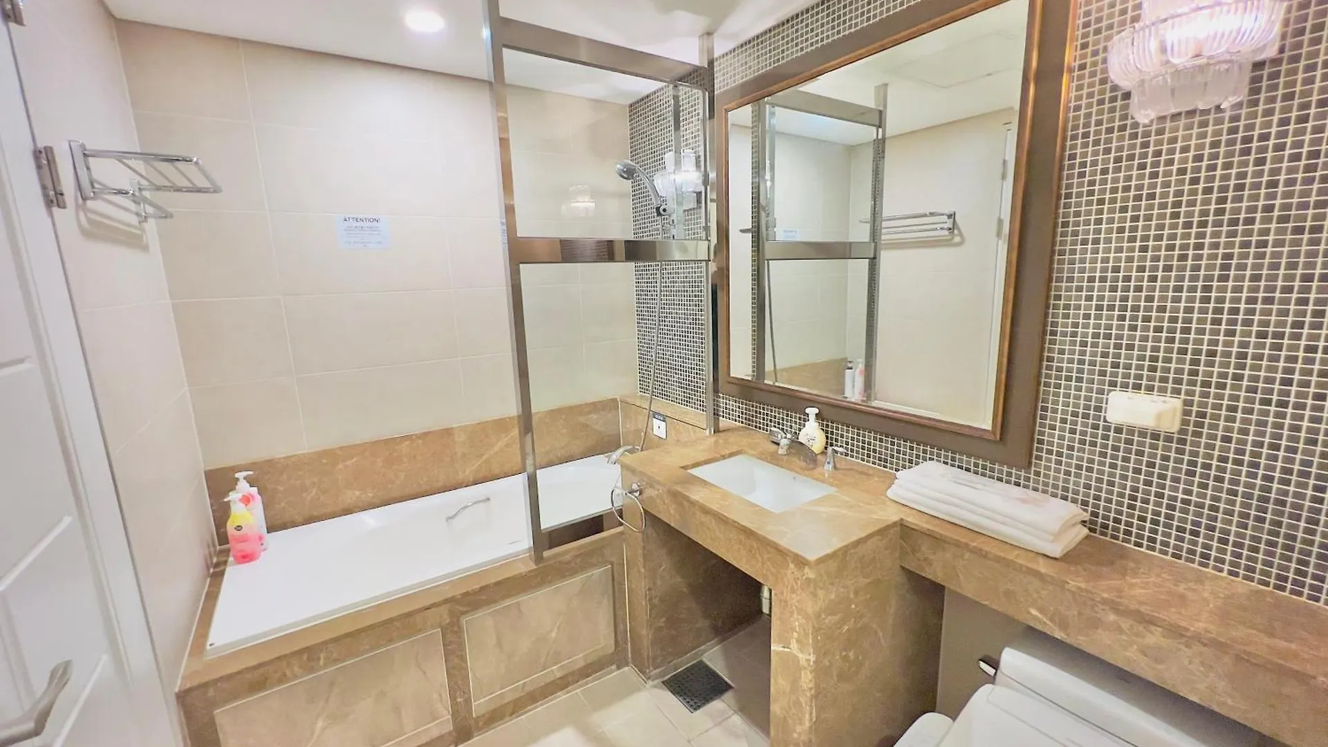 Busan Centurn Victoria Hotel
