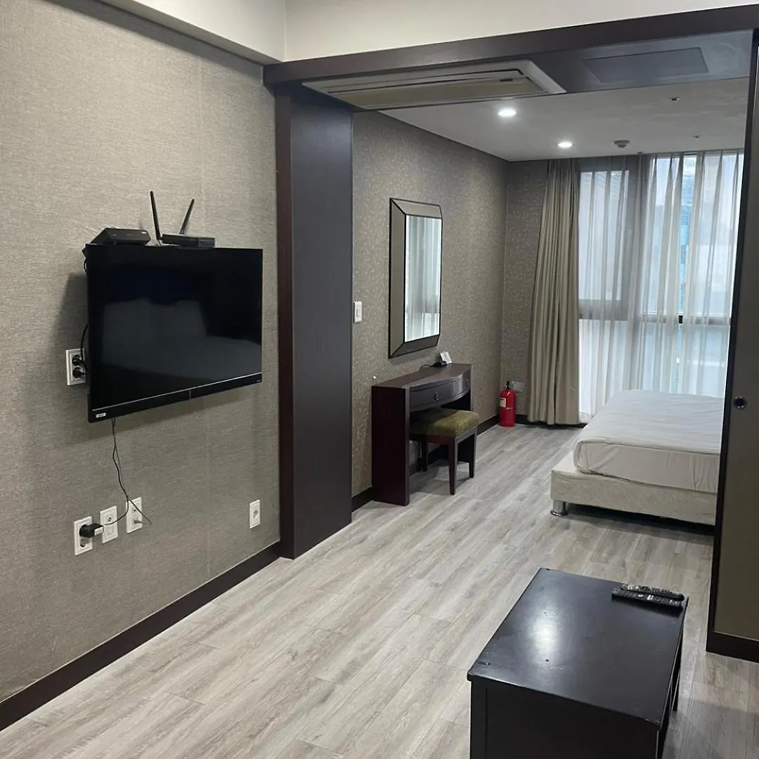 Busan Centurn Victoria Hotel