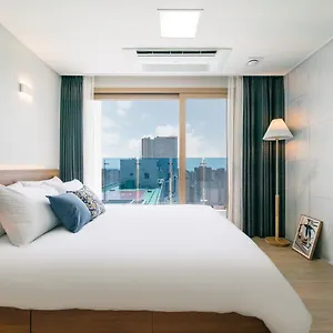 urbanstay-jeju-yeondong.jejukoreahotels.com/
